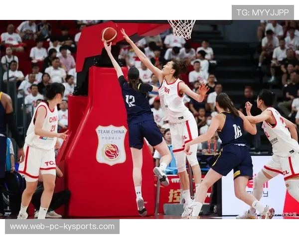 女篮替补席爆发多点得分带来翻盘