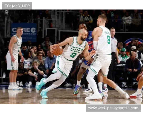 凯尔特人迎战活塞，布朗PK坎宁安，谁能掌控赛场？