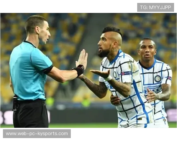 欧冠VAR争议持续呼吁规则标准化 欧冠VAR争议持续呼吁规则标准化